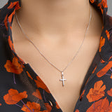 14 Karaat Witgouden kruis hanger, formaat 10 x 14.5 mm