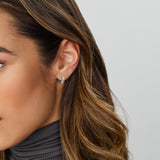 Gerhodineerd Zilveren Klapoorringen met een Schakelmotief gevuld met Zirkonia - Formaat 3.5x12mm
